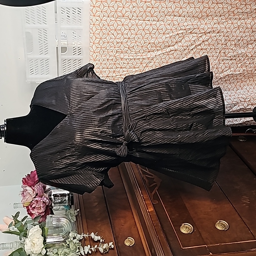 NWT Bloomchic 18/20 peplum black top with removable belt